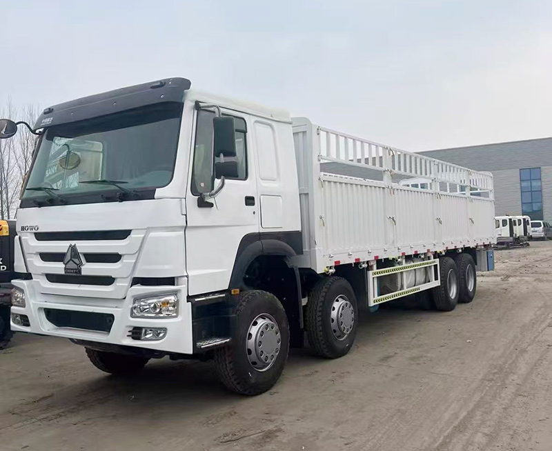 Howo 6×4 Stake Truck